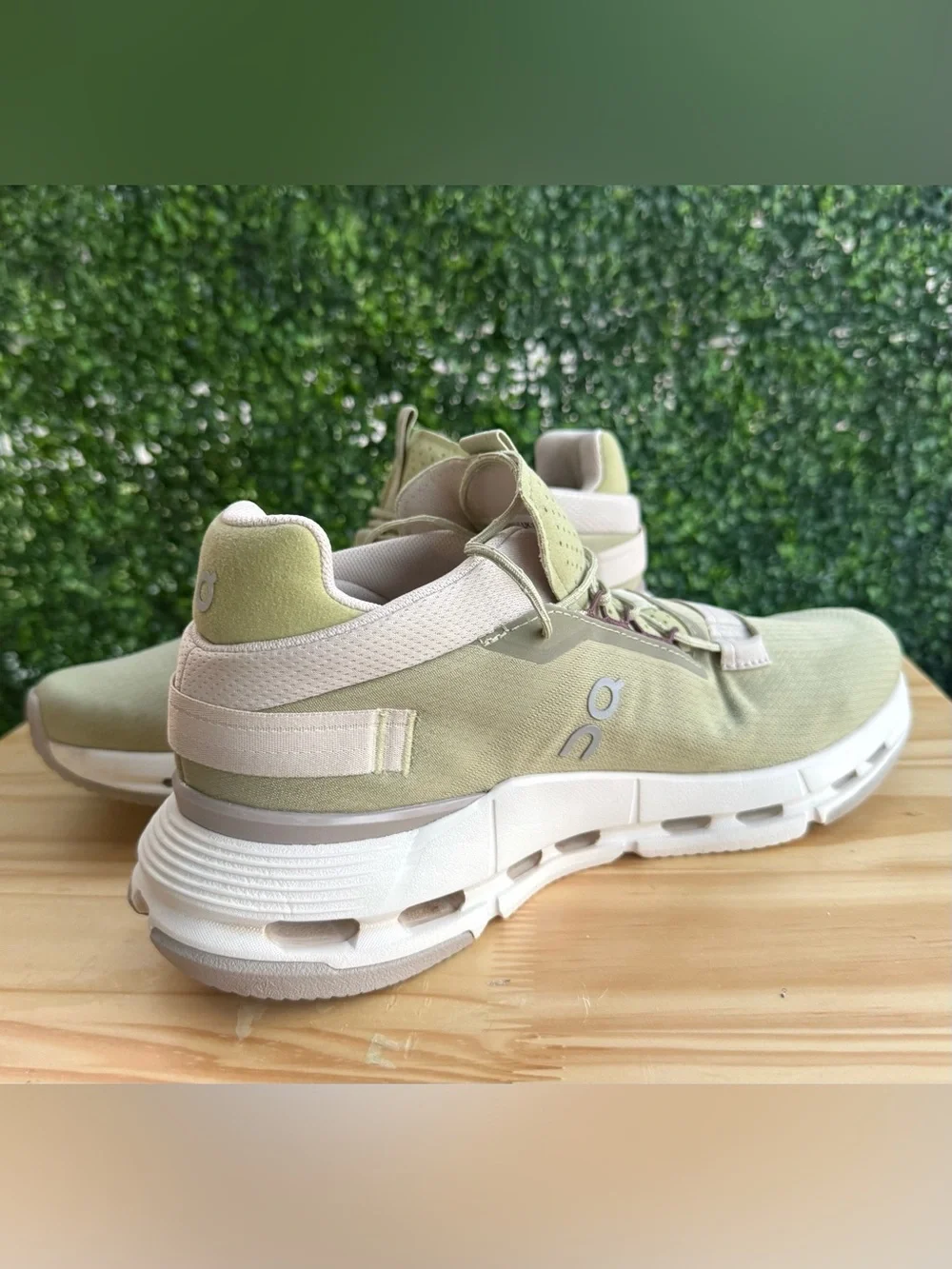On Cloudnova 2 Men’s 10.5 Caper Desert Sneakers